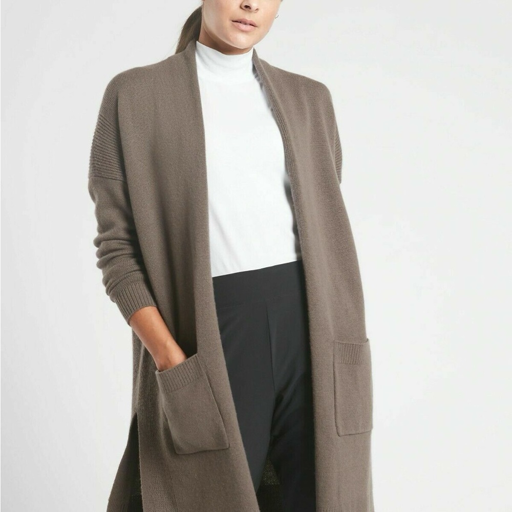 Athleta Spirit Women's Wool/Cashmere Wrap- Taupe